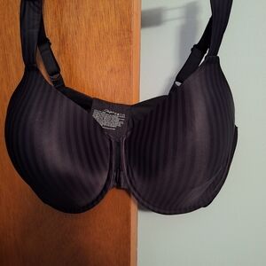 Playtex Black Striped Women's Bra Size 40DD Great Condition